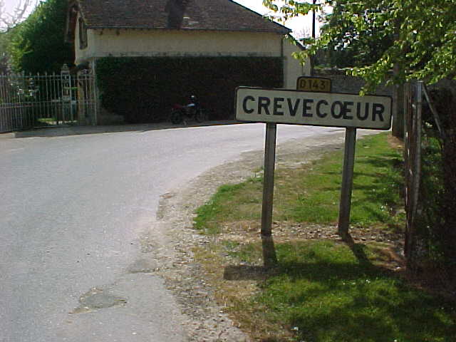 317 - ARRIVEE A CREVECOEUR-EN-BRIE....jpg